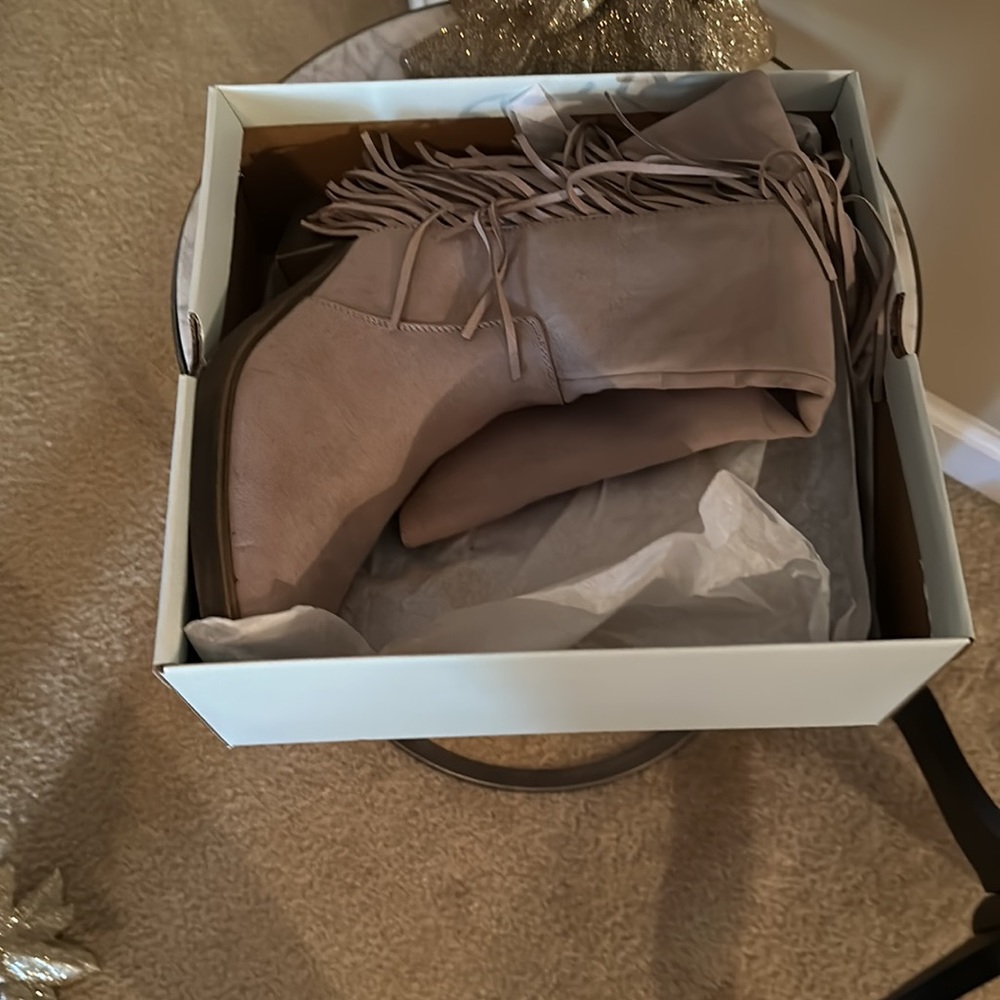 Brand New SO tan boots with Fringe 8.5 - Picture 6 of 6